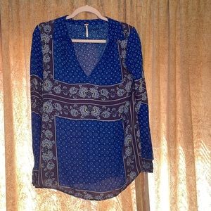 Free People long sleeved shirt